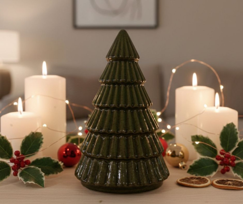 Cây Thông Gốm Decor Men Xanh Trầm – Phong Cách Hiện Đại