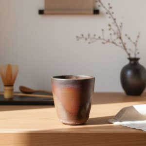 Ly gốm Nhật Bizen hỏa biến